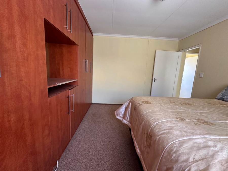 To Let 3 Bedroom Property for Rent in Mandela View Free State